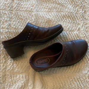 Brown Klogs